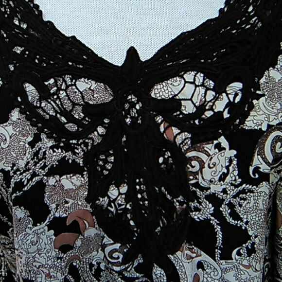 Miss Me Flowy Dress - Picture 3 of 8